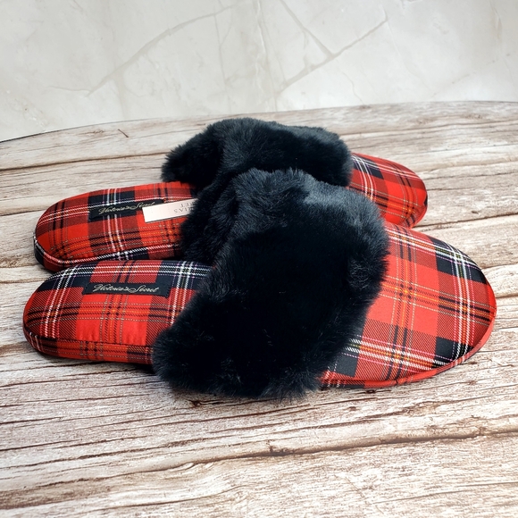 Victoria's Secret Red and Black Tartan Slippers - Picture 6 of 8